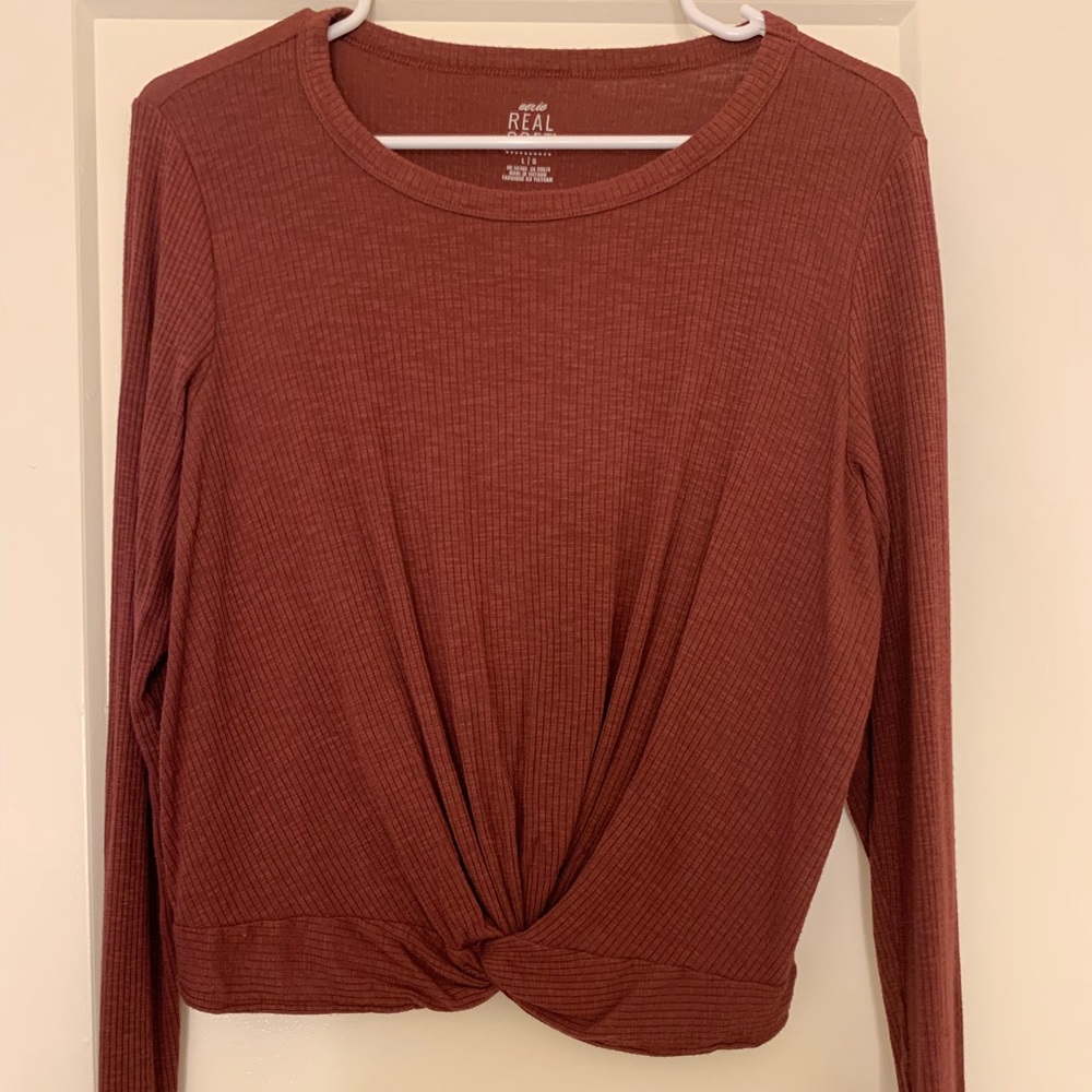 Long sleeve aerie maroon top